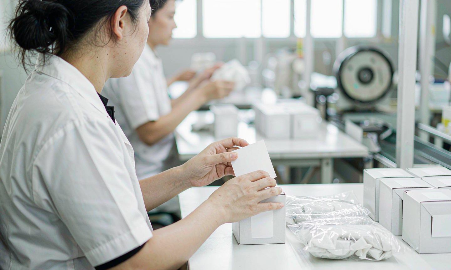 Custom packaging production line